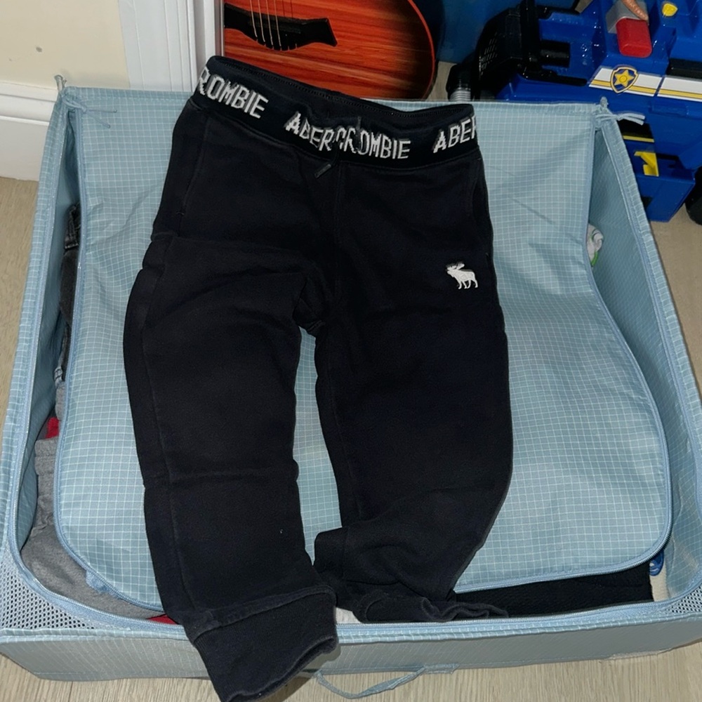 Kids warm joggers⛄️